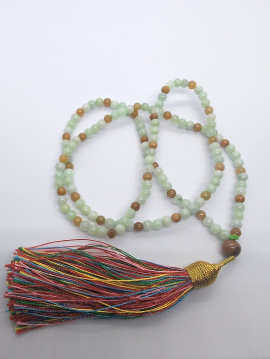 Jadeite beads necklace