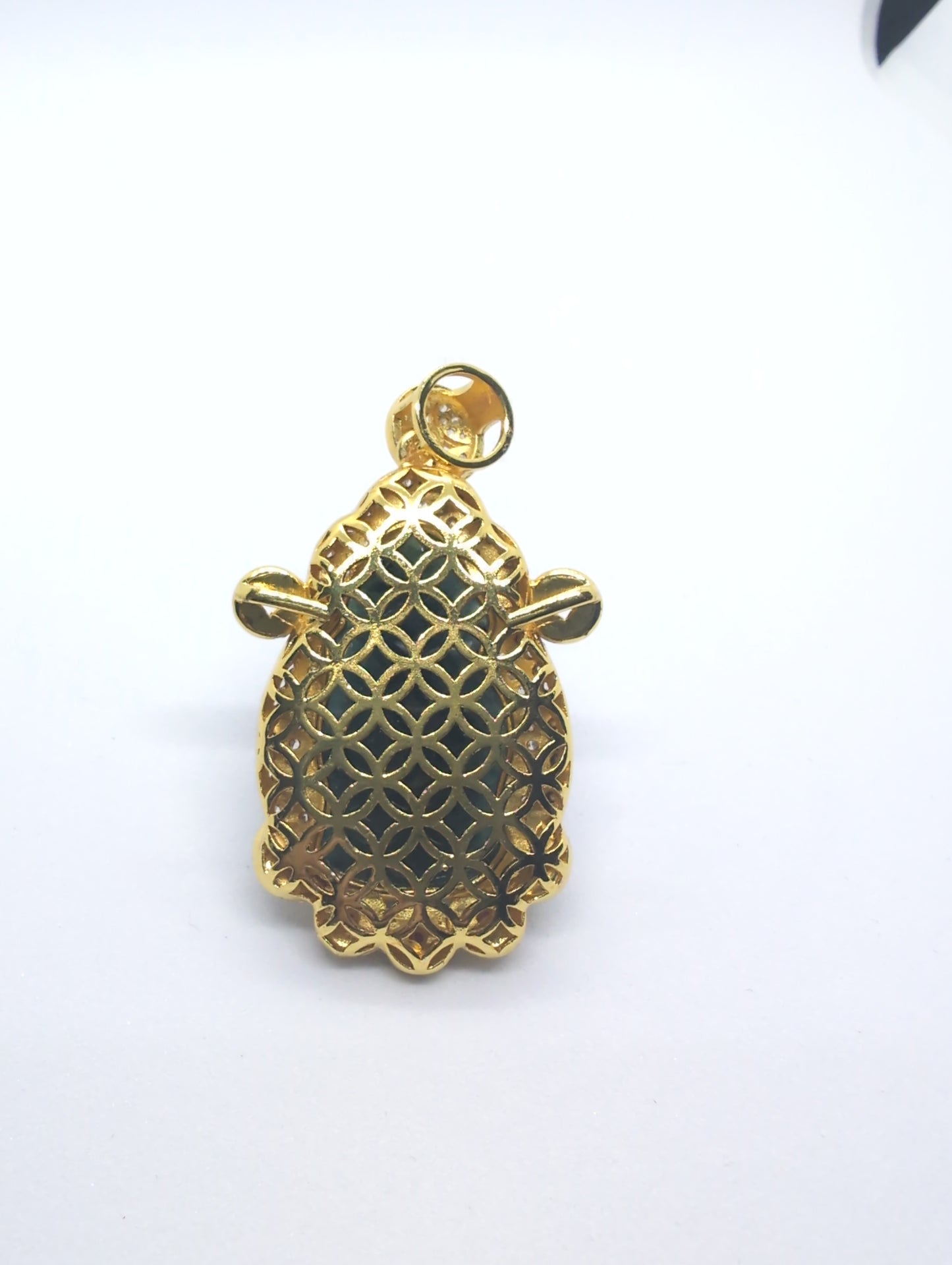 Green jadeite pendant